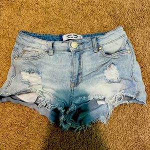 Women’s denim shorts ***has small spot on pocket